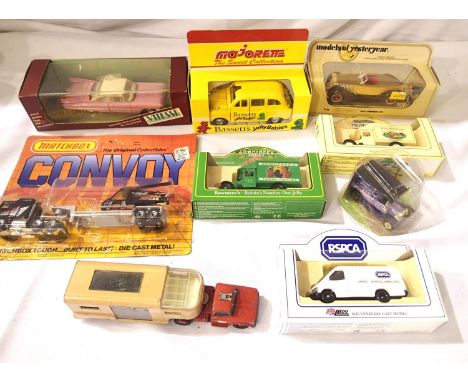 Collection of model cars, assorted makes. P&amp;P Group 2 (£18+VAT for the first lot and £3+VAT for subsequent lots)