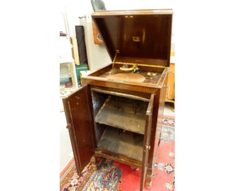 HMV RECORD PLAYER. His Masters Voice model 104 wind up record player with metal sound box insert CONDITION REPORT: This item 