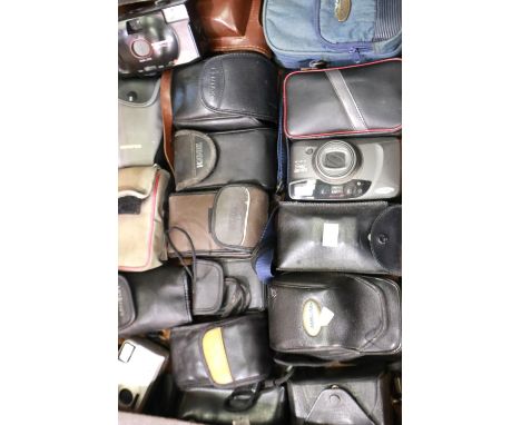 Collection of mixed compact film cameras to include Olympus, Canon, Ricoh and others. P&amp;P Group 2 (£18+VAT for the first 