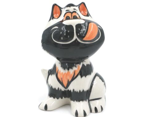 Lorna Bailey cat, Delicious, H: 10 cm, no cracks or chips. P&amp;P Group 1 (£14+VAT for the first lot and £1+VAT for subseque