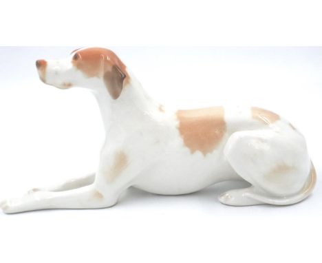 Lomonosov Great Dane figurine, L: 30 cm, no cracks or chips. P&amp;P Group 2 (£18+VAT for the first lot and £3+VAT for subseq