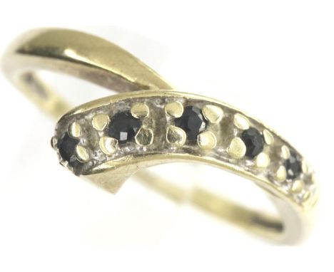 9ct gold ring set with five sapphires, size M, 1.6g. P&amp;P Group 1 (£14+VAT for the first lot and £1+VAT for subsequent lot