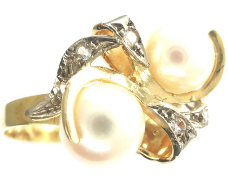 Pearl and cubic zirconia ring set in yellow metal marked 18k with A63 size R/S. P&amp;P Group 1 (£14+VAT for the first lot an