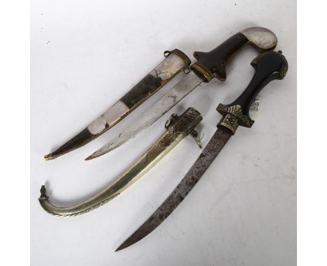 2 Moroccan Berber/Kouwmya daggers, the scabbard and handle of 1 set with marble panels (2)The stone and marble set dagger - g