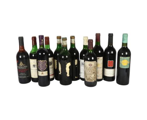 12 bottles of red wine, including Vintage 1982 Glen Loth, 1993 Solana etc 