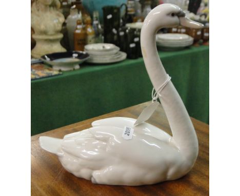 A Lladro swan.