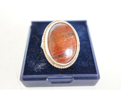 Silver & agate ring 