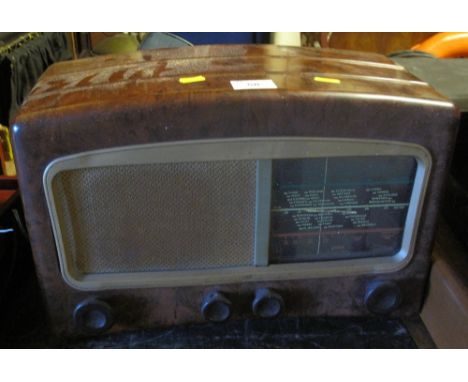 Cossor Melody Maker vintage Bakelite valve radio.