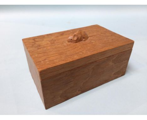 An oak Robert 'Mouseman' Thompson box, 18.5cm x 11.5cm x 8cm