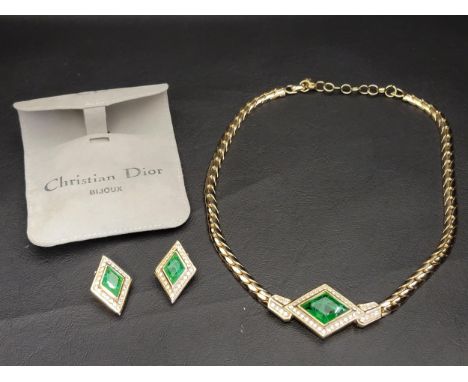 CHRISTIAN DIOR DESIGNER SUITE OF JEWELLERYcomprising a curb link necklace with a horizontal diamond shaped pendant of clear a