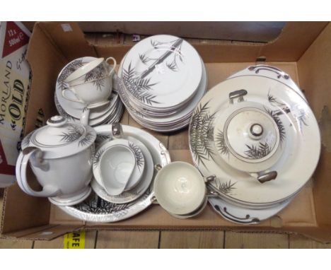 A box containing a Japanese porcelain part tea and dinner service