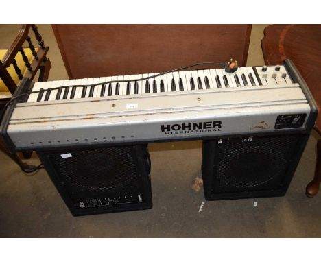 HOHNER INTERNATIONAL KEYBOARD WITH ACCOMPANYING PAIR OF CARLSBORO PM12 SPEAKERS