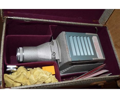 VINTAGE HI-LYTE PROJECTOR WITH ACCOMPANYING FOLDING TABLE