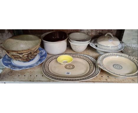 SHELF OF VARIOUS VINTAGE BOWLS &amp; PLATES SOME A/F