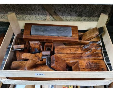 CARTON OF VINTAGE BLOCKS &amp; MORTICE PLANES &amp; AN OIL STONE