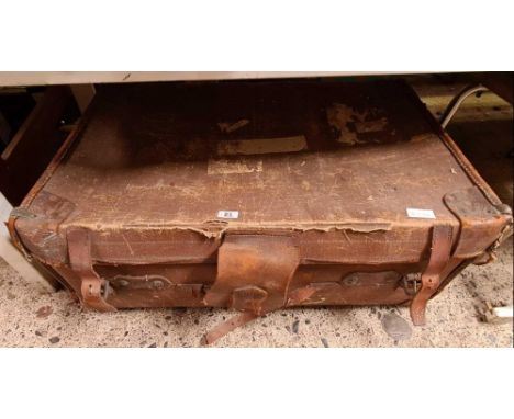 LEATHER OLD TRUNK -A /F