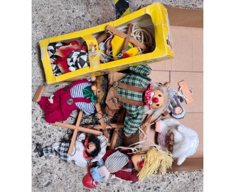 CARTON OF PUPPETS POSSIBLE PELHAM &amp; 1 PELHAM PUPPET - PINOCCHIO IN BOX