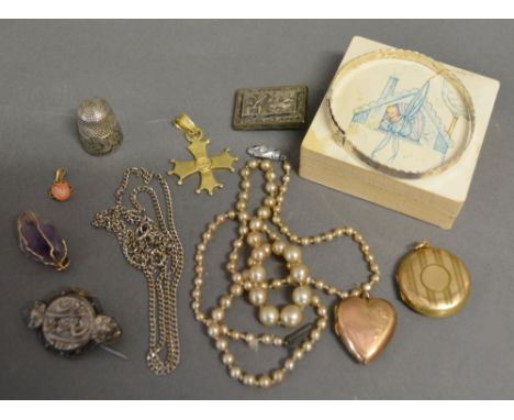 A Small Collection of Jewellery to include a Silver Bangle, two silver brooches and other items