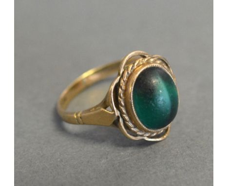 A 9ct. Gold Cabochon Malachite Set Dress Ring 