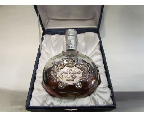 De Luxe 12 year old Whyte & Mackay Blended Scotch Whisky commemorating the wedding of Charles & Diana, boxed 