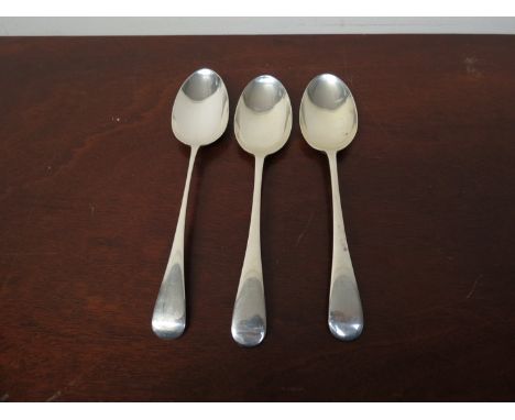 Three silver serving spoons, Sheffield 1907, 1915, 1917, 232g 