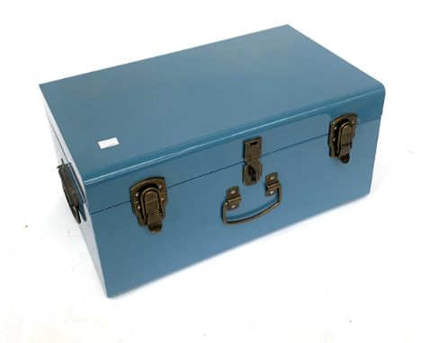 A metal blue painted storage trunk, 44cmW