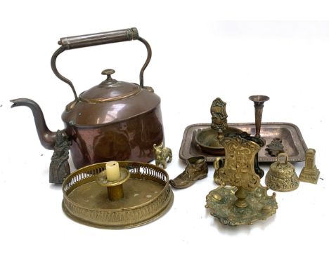 A mixed lot of metal items to include pierced oval candlestick holder, copper teapot, art nouveau style brass match holder, p