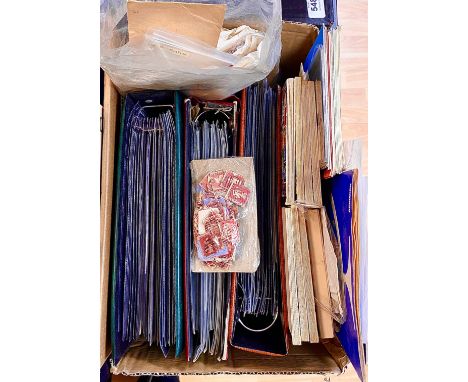 PHILATELY. A group of very nice FDCs including some limited signed copies (e.g. Brian ALDISS, Sir Bernard LOVELL). They come 