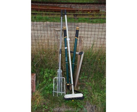 Fork, broom, rake, pickaxe, saw etc.