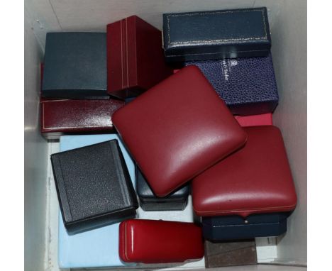 A small collection of jewellery boxes including three Boucheron boxes, a Cartier outer box, etc 