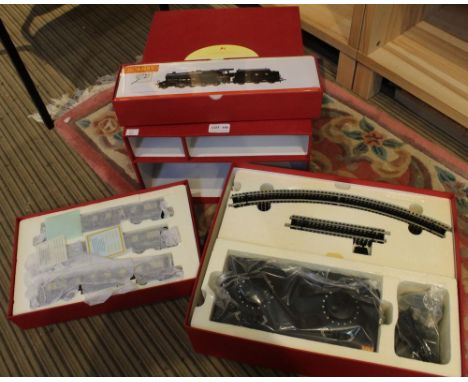 Hornby - The boxed Set, The Enthusiasts Premier Model Railway, Engine and Pullman coaches etc. In original red presentation b
