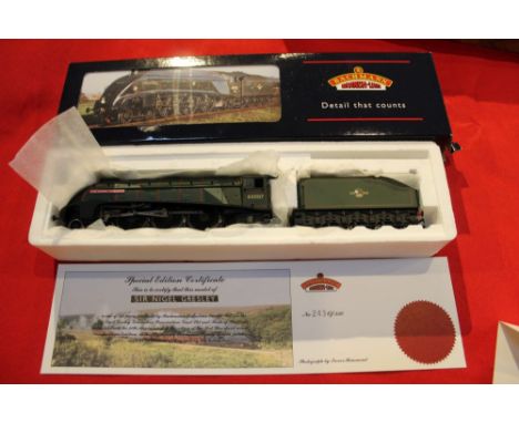 Bachmann - The Sir Nigel Gresley model engine ltd edition 243/350 in original box appears unused