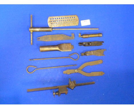Small Quantity of Military Tools 