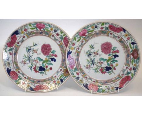 Unusual pair of Chamberlains Worcester plates circa 1830   made as replacements for a Chinese export service painted with a f