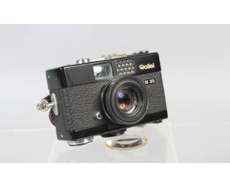 A Rollei B 35 Compact Camera,  shutter working, light cell responsive, body G, with Carl Zeiss 40mm f/3.5 Triotar lens, eleme