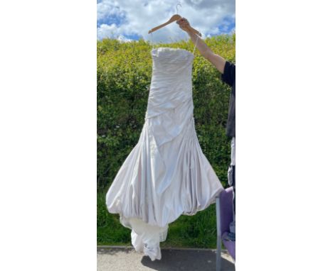 New ladies Wedding dress, retail stock clearance ( may have marks or very light damage)  by Moon Cheri, size 8 