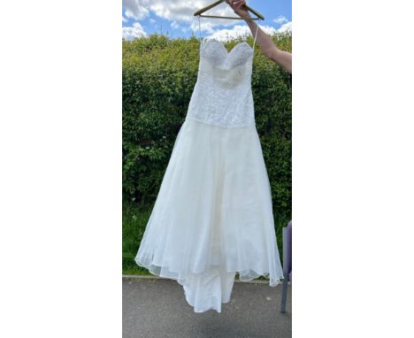 New ladies Wedding dress, retail stock clearance ( may have marks or very light damage) 