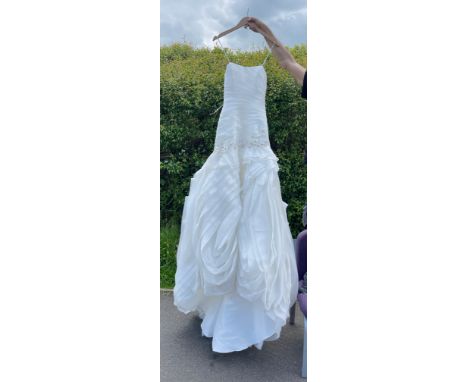 New ladies Wedding dress, retail stock clearance ( may have marks or very light damage) no size but roughly a size 6/8 