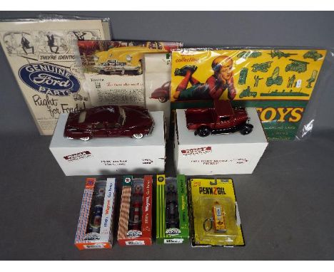 Danbury Mint - Gearbox - 2 x Danbury Mint cars, 4 x gas pumps, 4 x posters including 1:24 scale 1948 Tucker car, 1931 Ford Mo