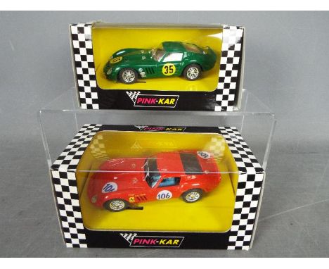 Pink-Kar - 2 x Ferrari 250 GTO slot cars, # CV008 1963 Targa Florio car in red, # CV009 1964 Daytona car in green. Both cars 