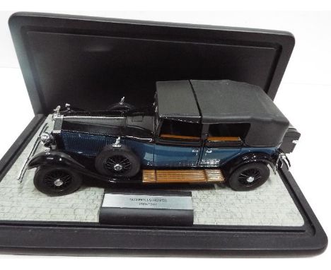 Franklin Mint - An unboxed 1:24 scale 1929 Rolls-Royce Phantom I Cabriolet de Ville by Franklin Mint. The model appears to be