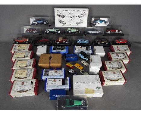 Oxford Diecast, Solido, Others - A collection of predominately boxed diecast model vehicles in various scales. Lot includes S