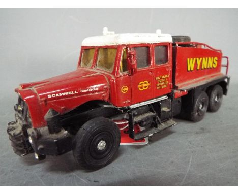 Sun Motor Co. - A built and unboxed white metal model kit possibly by Sun Model Co of a Scammell Contractor in 'Wynns' livery