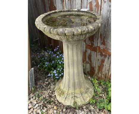 Pedestal stone planter 