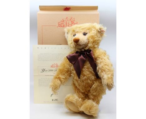 Steiff: A boxed Steiff, Limited Edition teddy bear, Year 2000, Blond, 43cm, L.E. No. 12365, white tag, 670374.