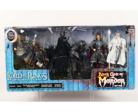 Vivid Imaginations - A boxed The Lord Of The Rings Black Gate Of Mordor Gift Pack # 81425. The figures appear Mint, the box h