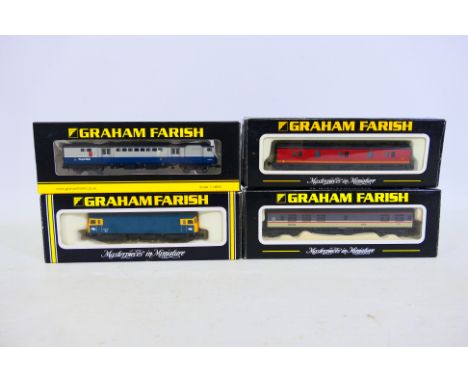 Graham Farish - N Gauge - A boxed locomotive and 3 x boxed coaches, a Class 33 Diesel # 8315, an InterCity buffet car, a Roya