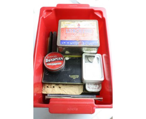 A box of vintage circulated mainly British pre decimal coins to include a good quantity of Victorian. pennies.