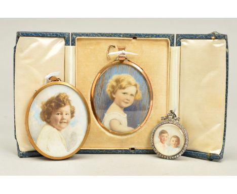 AN EASEL BACK CASED FIRST HALF 20TH CENTURY OVAL PORTRAIT MINIATURE OF A FAIR HAIRED CHILD, an over painted photographic imag
