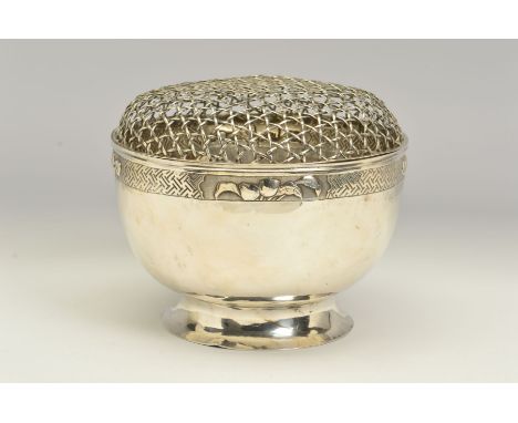 A FIRST HALF 20TH CENTURY CHINESE SILVER ROSE BOWL, of circular form, domed grille over a concave band and a repousse border 